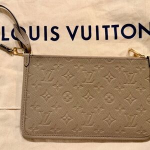 Louis Vuitton Empreinte Carryall MM Pochette